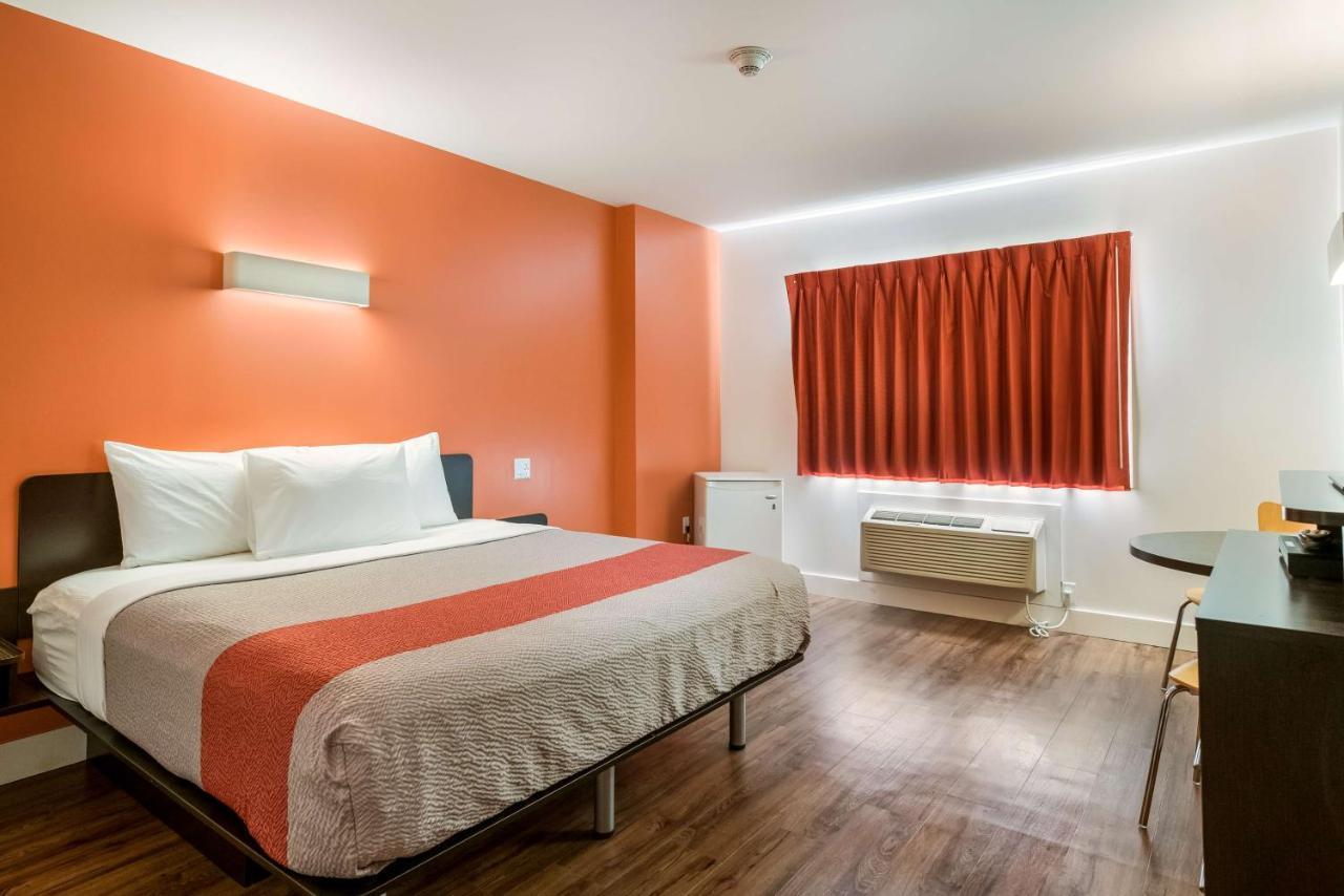 Motel 6-Moncton, Nb Bagian luar foto